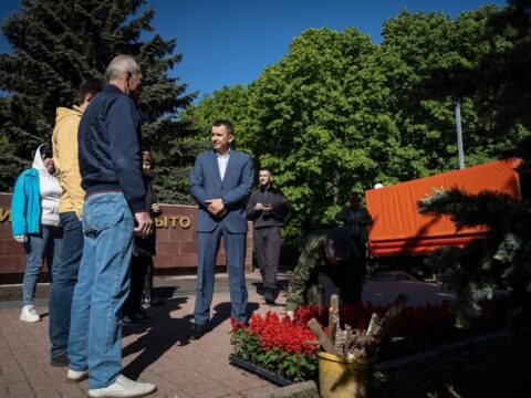 Мэр Куцак: ко Дню Победы в Курске высадят цветочные композиции Новости Курска 